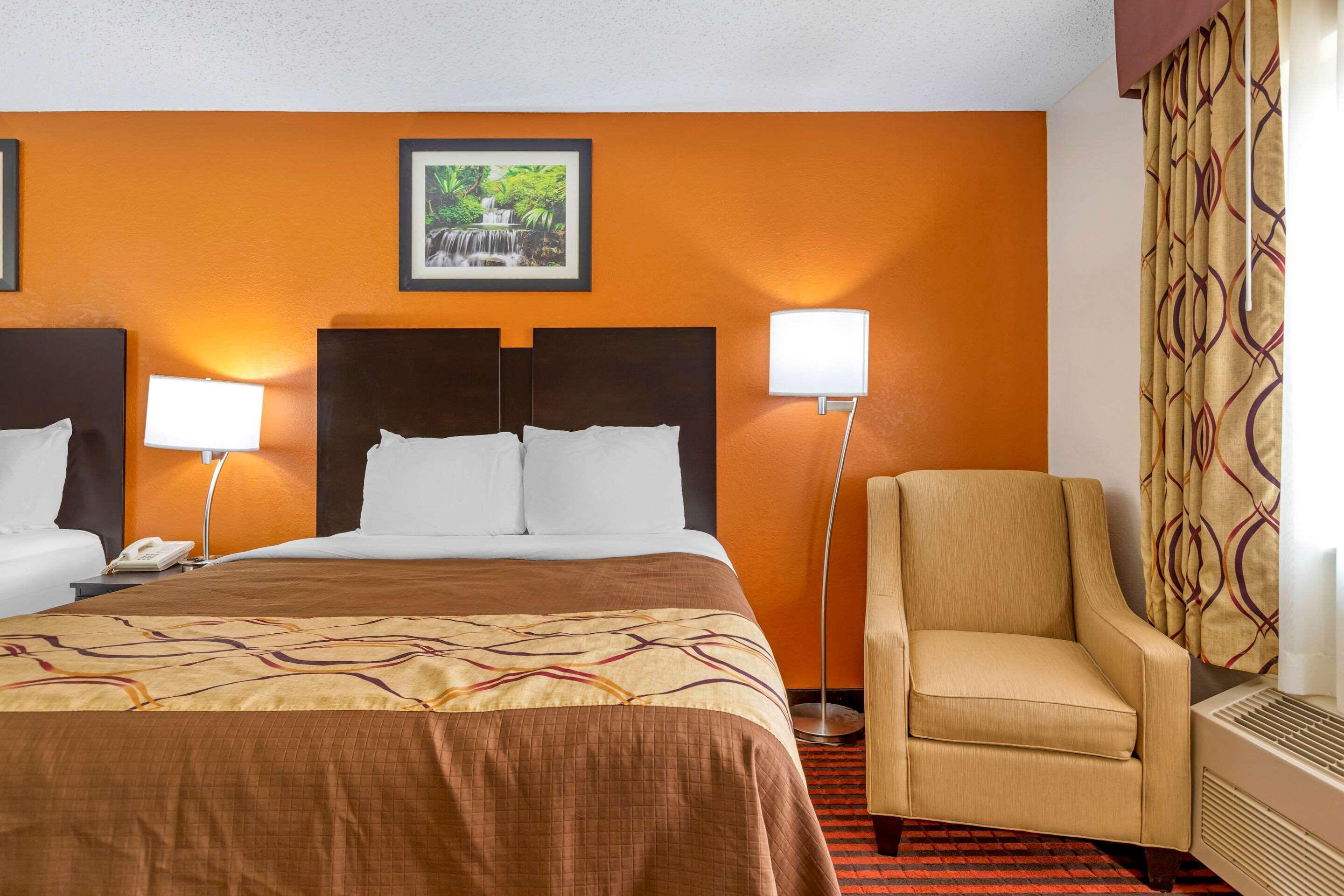 Rodeway Inn Coopersville Ngoại thất bức ảnh
