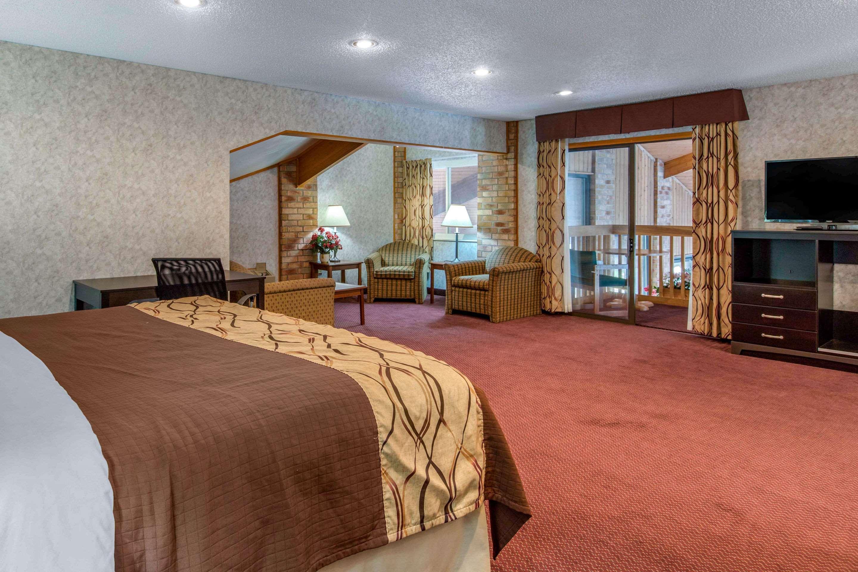 Rodeway Inn Coopersville Ngoại thất bức ảnh