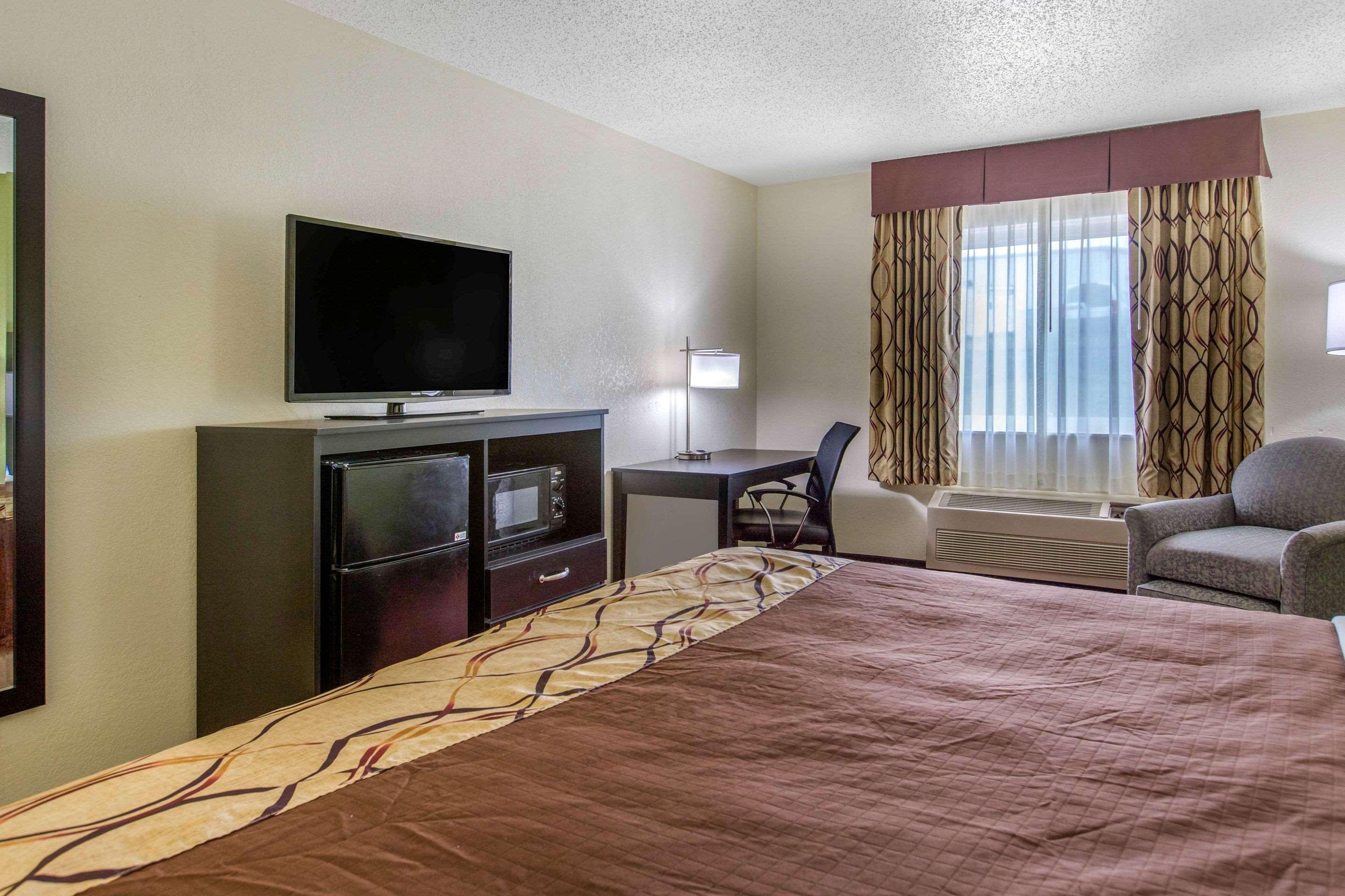 Rodeway Inn Coopersville Ngoại thất bức ảnh