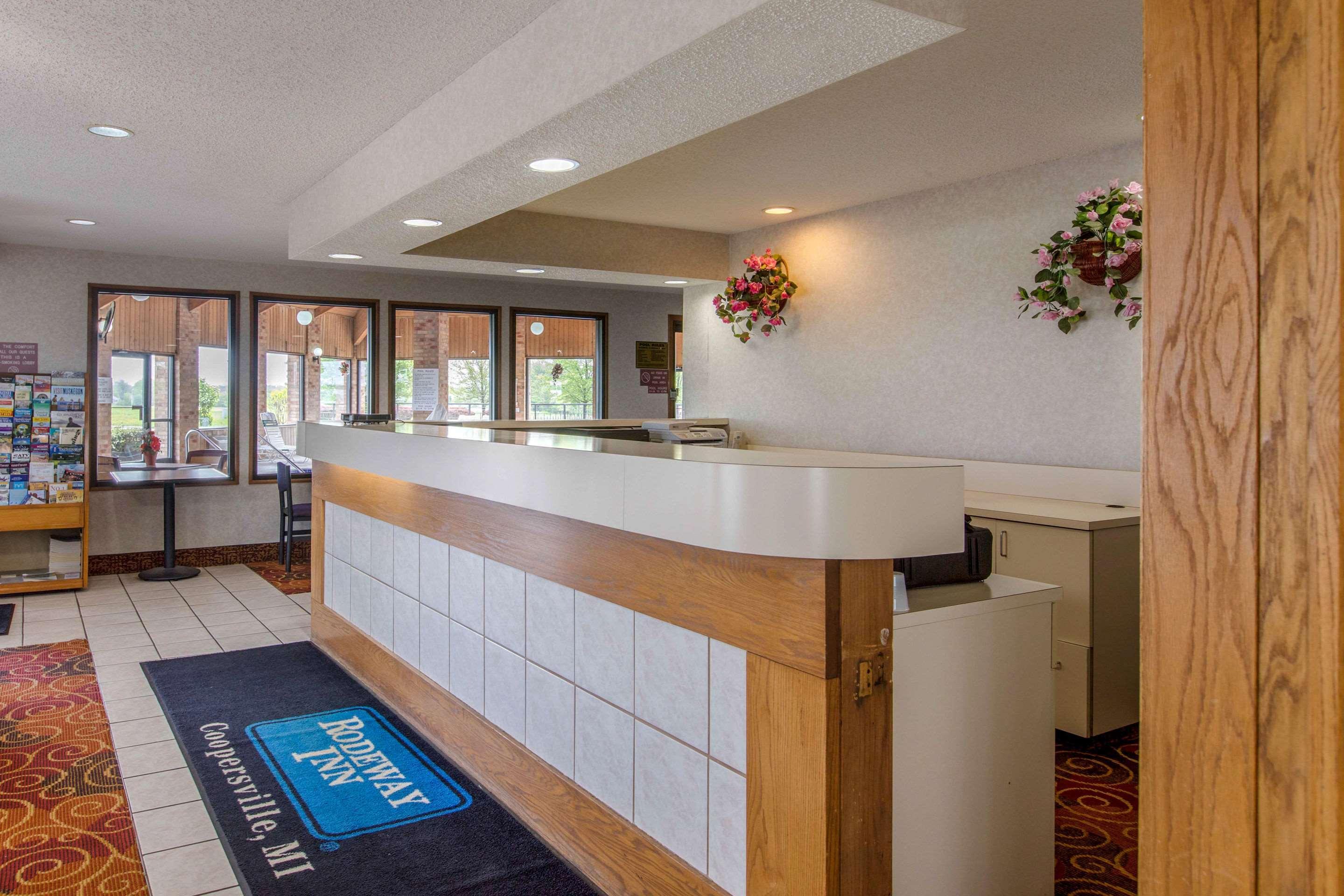 Rodeway Inn Coopersville Ngoại thất bức ảnh