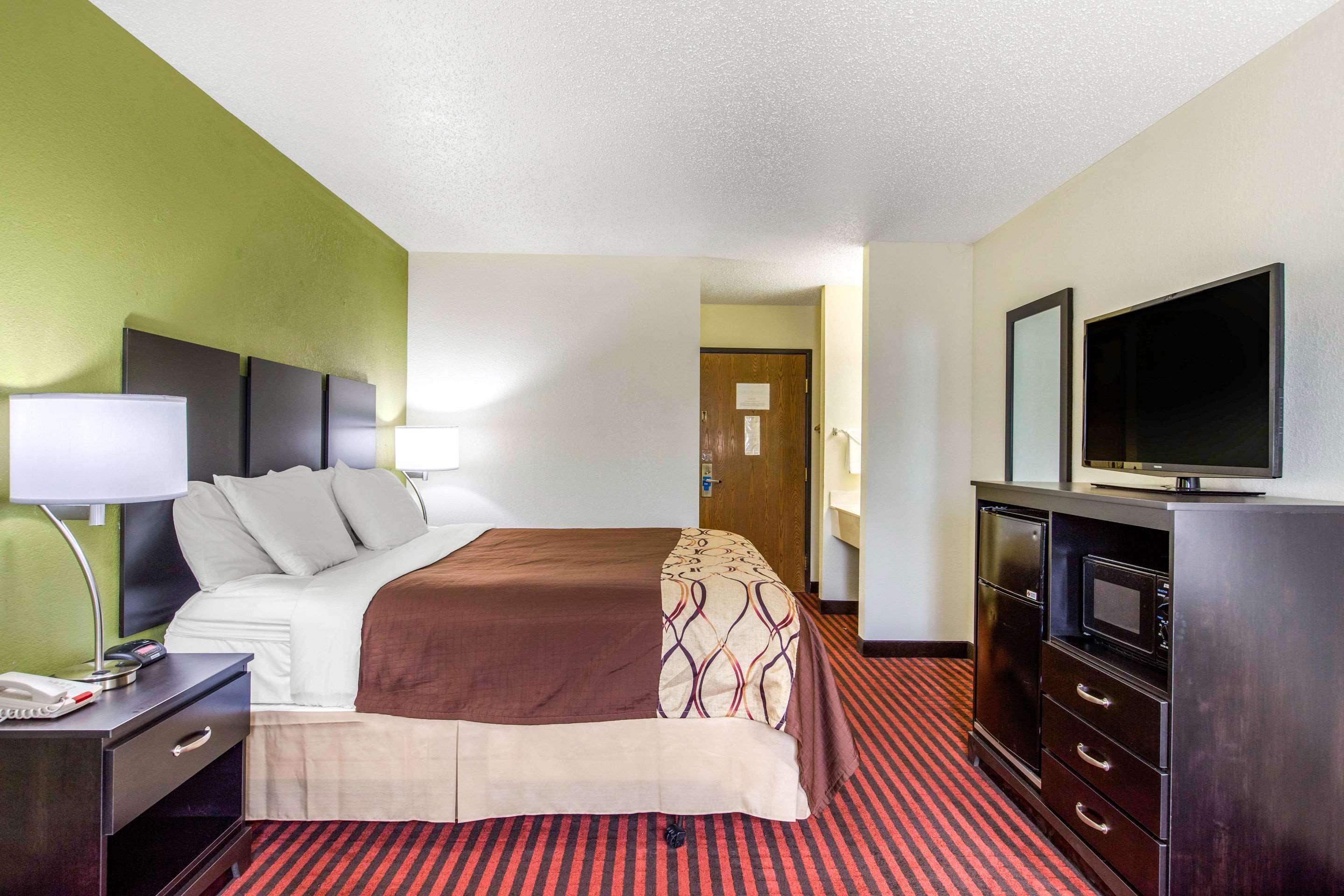 Rodeway Inn Coopersville Ngoại thất bức ảnh
