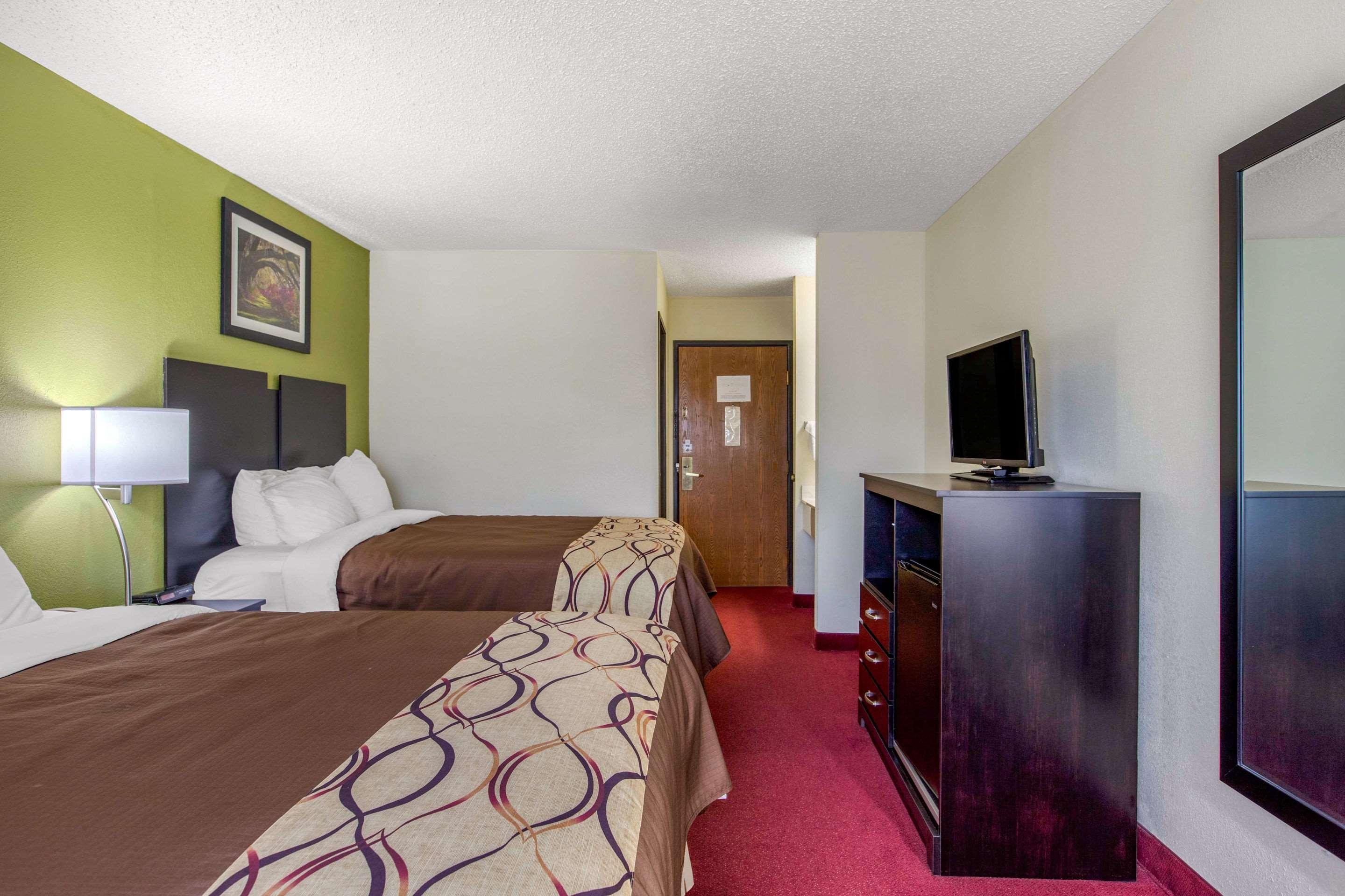 Rodeway Inn Coopersville Ngoại thất bức ảnh